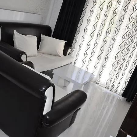 Hotel Movie Life Roe 3*